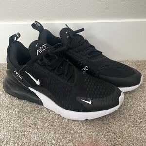 Nike Women’s Air Max 270 - like new